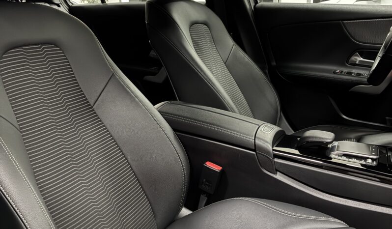 
								Mercedes Clase A 200D full									