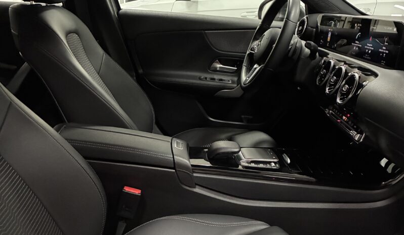 
								Mercedes Clase A 200D full									