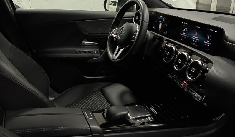 
								Mercedes Clase A 200D full									