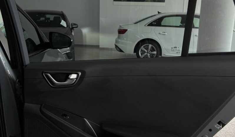 
								Hyundai Ioniq 1.6 GDI TECNO HEV full									