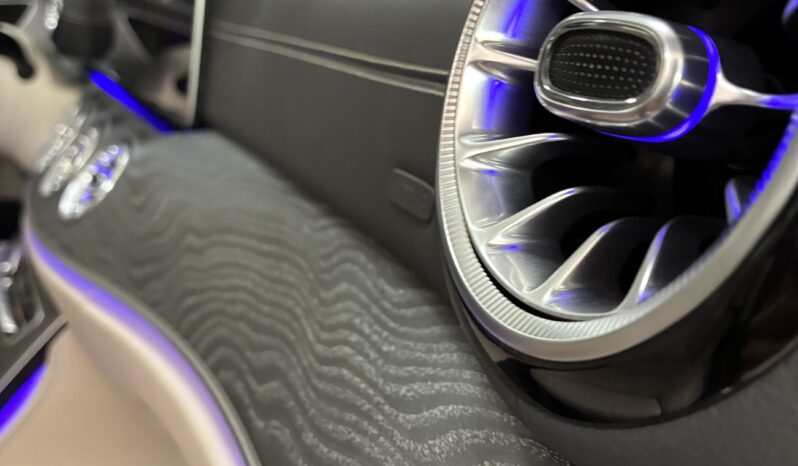 
								Mercedes CLS350 full									