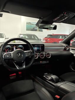 
										Mercedes CLA 200D AMG LINE DCT full									