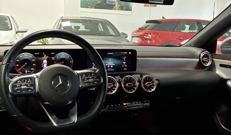
								Mercedes CLA 200D AMG LINE DCT full									