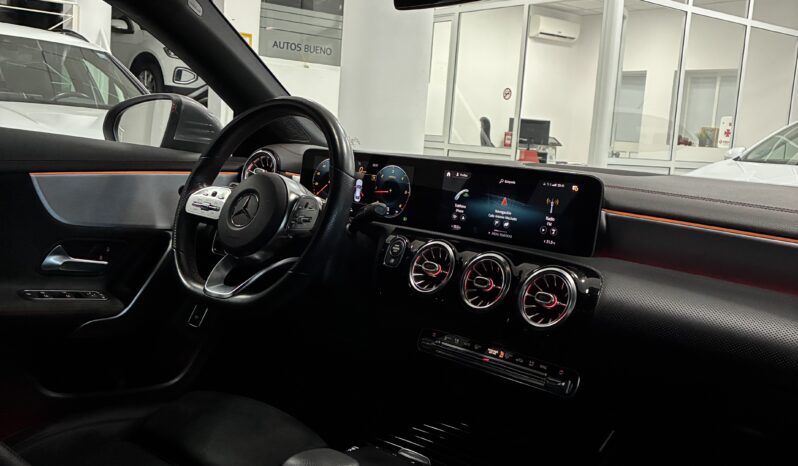
								Mercedes CLA 200D AMG LINE DCT full									