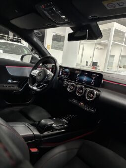 
										Mercedes CLA 200D AMG LINE DCT full									