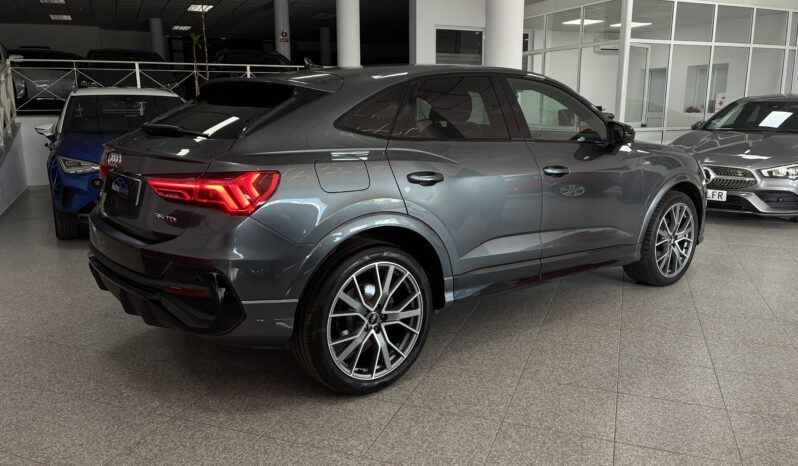 
								Audi Q3 Sportback 35TDI Black Line 150CV STRONIC full									