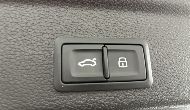 
								Audi Q3 Sportback 35TDI Black Line 150CV STRONIC full									