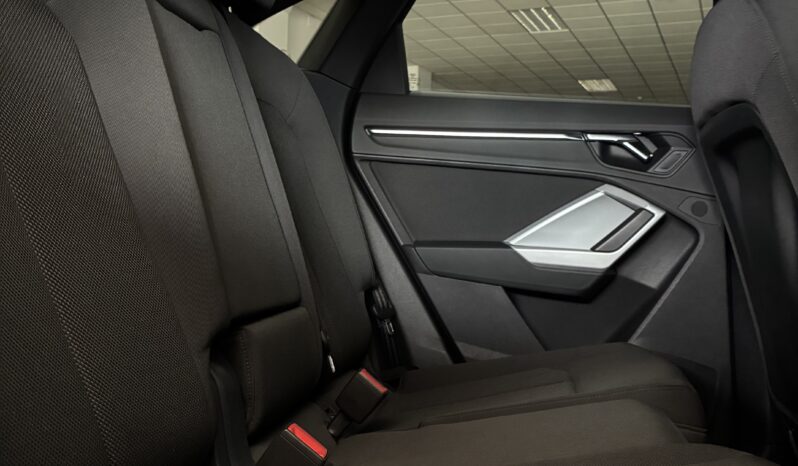 
								Audi Q3 Sportback 35TDI Black Line 150CV STRONIC full									