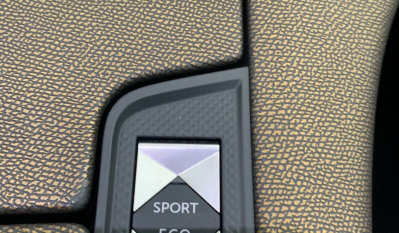 
								DS7 Crossback 2.0BHDI So Chic 180CV EAT8 full									