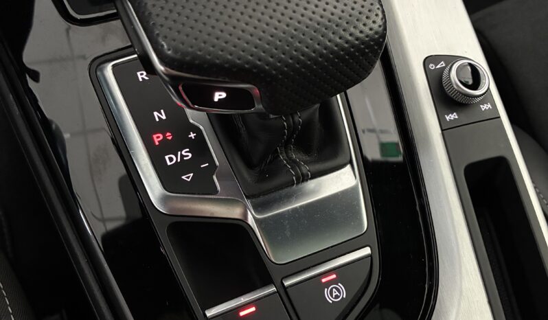 
								Audi A5 Sportback 40TDI Black Line full									