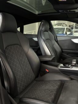 
										Audi A5 Sportback 40TDI Black Line full									