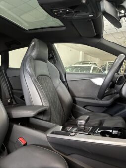 
										Audi A5 Sportback 40TDI Black Line full									