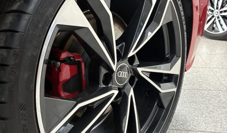 
								Audi A5 Sportback 40TDI Black Line full									