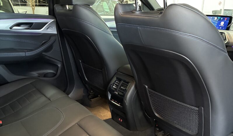 
								BMW X4 XDRIVE 30I MSPORT full									
