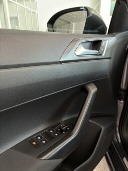 
										Volkswagen Taigo 1.5tsi R-LINE 150CV DSG7 full									