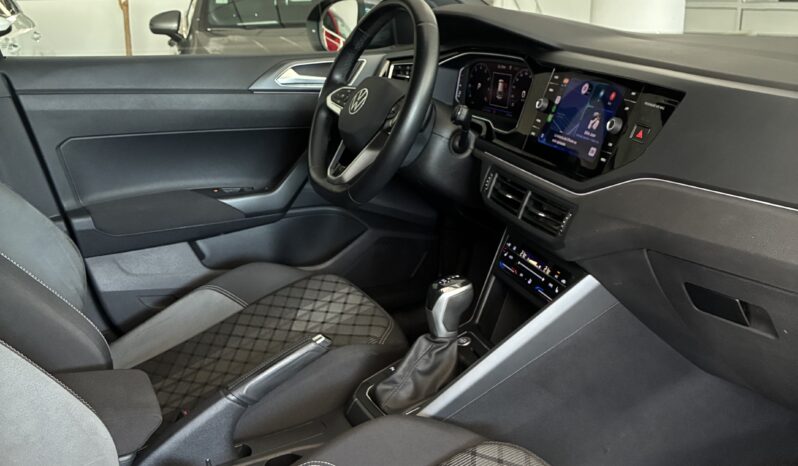 
								Volkswagen Taigo 1.5tsi R-LINE 150CV DSG7 full									