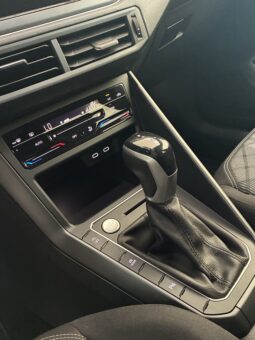 
										Volkswagen T-Roc 2.0TDI R-LINE 150CV DSG7 full									