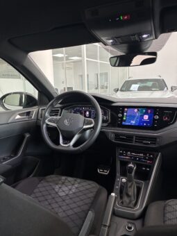 
										Volkswagen T-Roc 2.0TDI R-LINE 150CV DSG7 full									