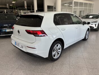 Volkswagen Golf 2.0TDI Life 115CV DSG7