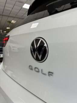 
										Volkswagen Golf 2.0TDI Life 115CV DSG7 full									