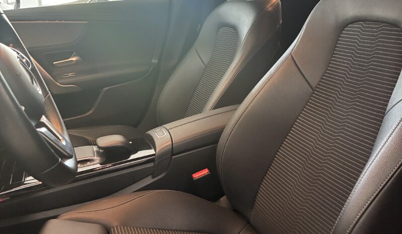 
								Mercedes CLA Shooting brake 200D DCT full									