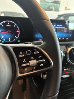
										Mercedes CLA Shooting brake 200D DCT full									