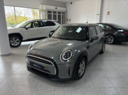 
										Volkswagen T-Roc 2.0TDI R-LINE 150CV DSG7 full									