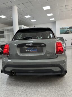 
										Volkswagen T-Roc 2.0TDI R-LINE 150CV DSG7 full									