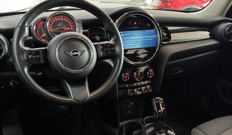 
								Volkswagen T-Roc 2.0TDI R-LINE 150CV DSG7 full									