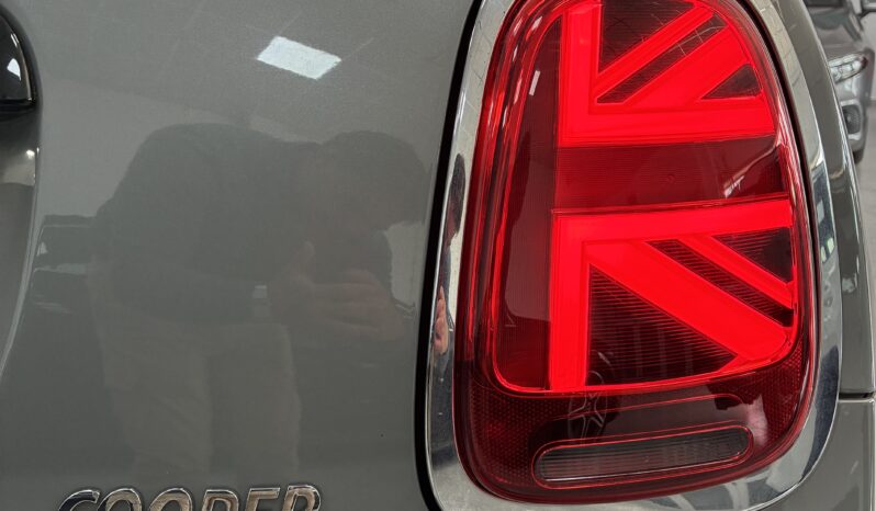 
								Volkswagen T-Roc 2.0TDI R-LINE 150CV DSG7 full									