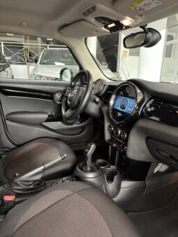 
										Volkswagen T-Roc 2.0TDI R-LINE 150CV DSG7 full									