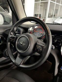 
										Volkswagen T-Roc 2.0TDI R-LINE 150CV DSG7 full									