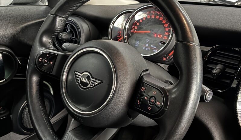 
								Volkswagen T-Roc 2.0TDI R-LINE 150CV DSG7 full									
