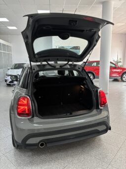 
										Volkswagen T-Roc 2.0TDI R-LINE 150CV DSG7 full									